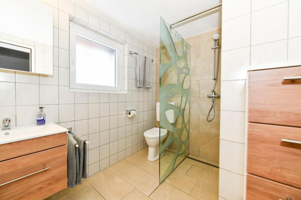 Gaestehaus Genf Velden am Wörthersee Εξωτερικό φωτογραφία