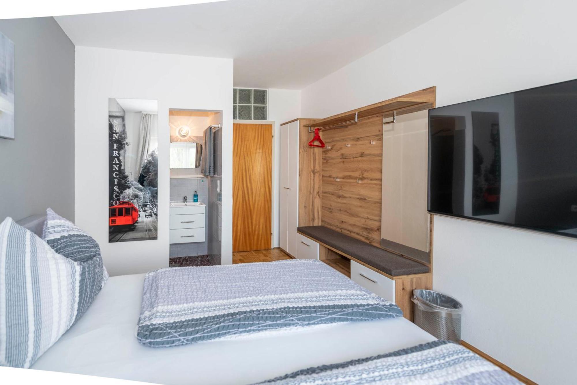 Gaestehaus Genf Velden am Wörthersee Δωμάτιο φωτογραφία